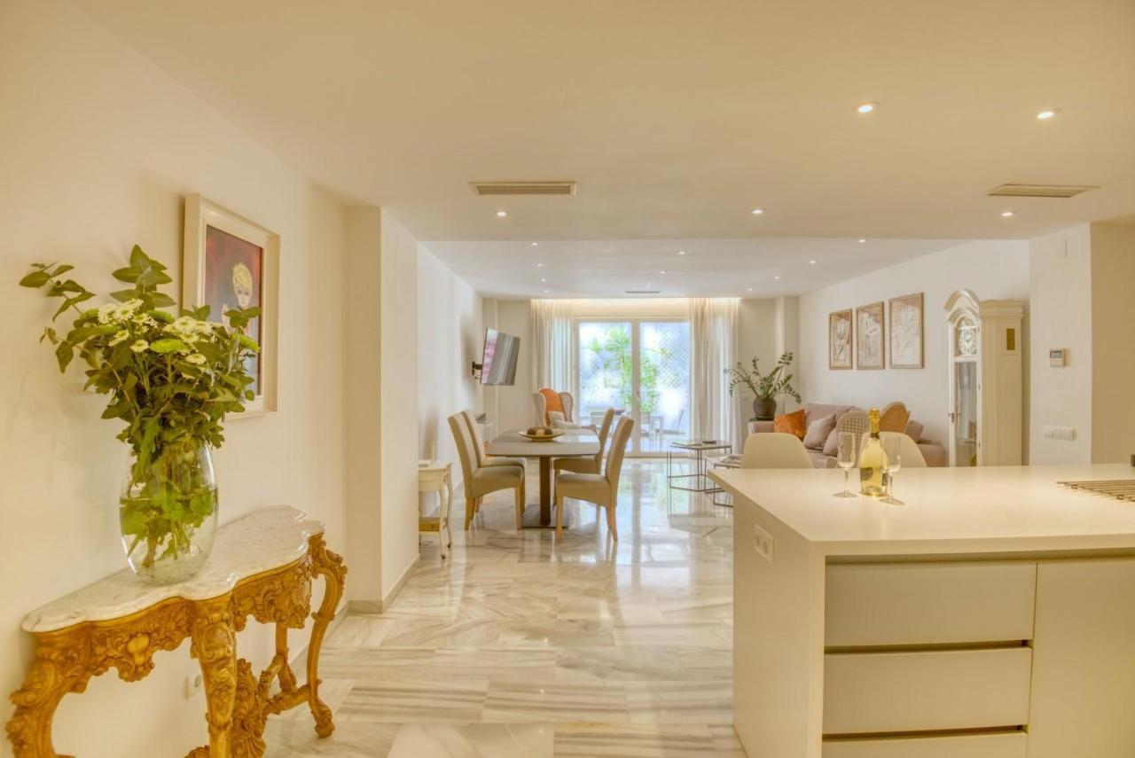 Playas Del Duque, Puerto Banus, Golf .Playa Y Compras Apartment Marbella Exterior foto