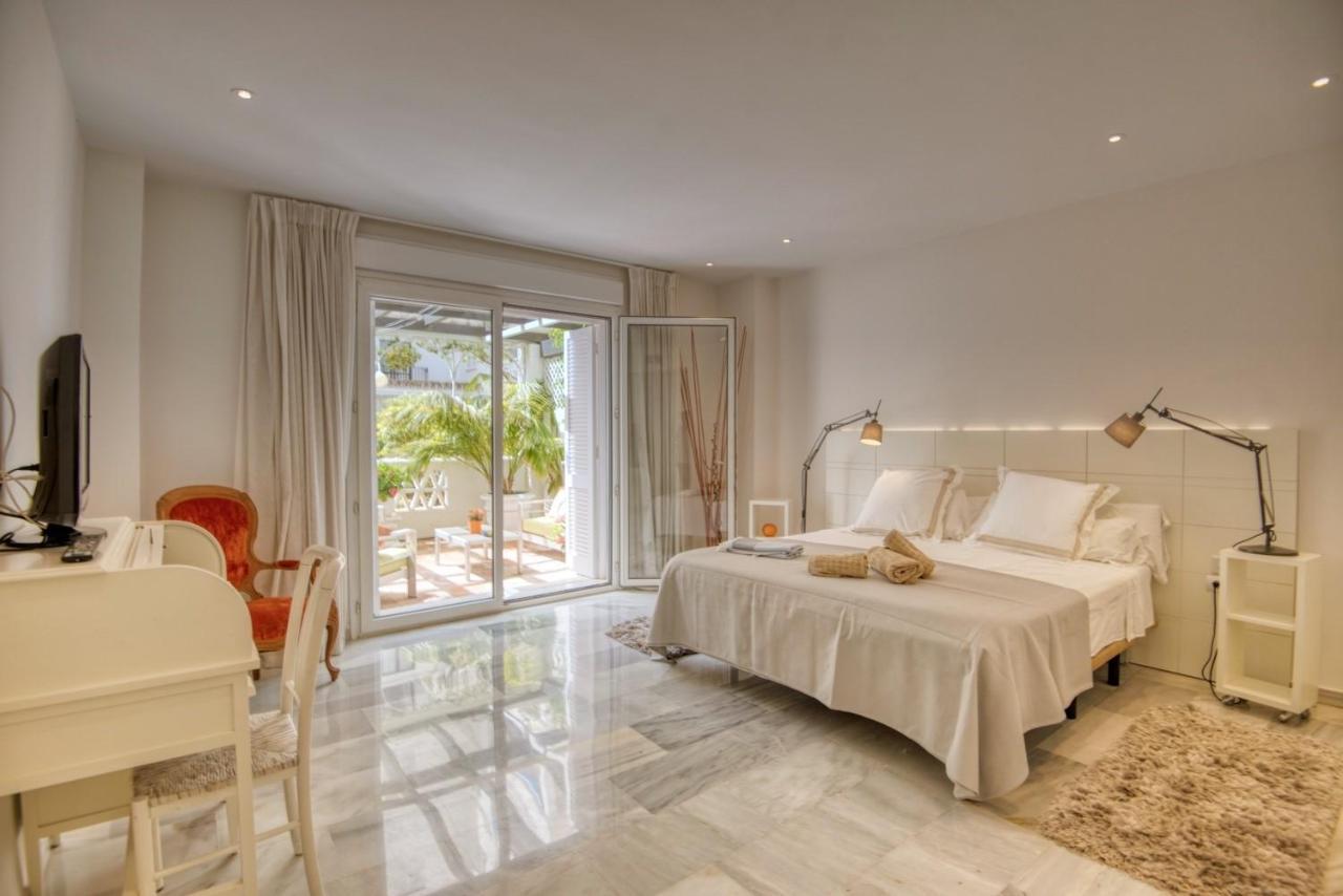 Playas Del Duque, Puerto Banus, Golf .Playa Y Compras Apartment Marbella Exterior foto